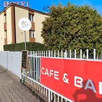 Hotel Eden 24H
